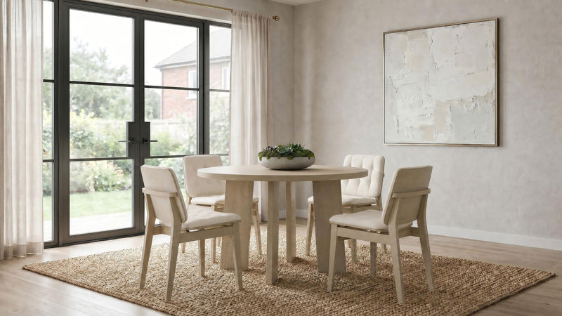 Strouse 47-inch Round Wood Dining Room Table Natural Oak - 193940NAT