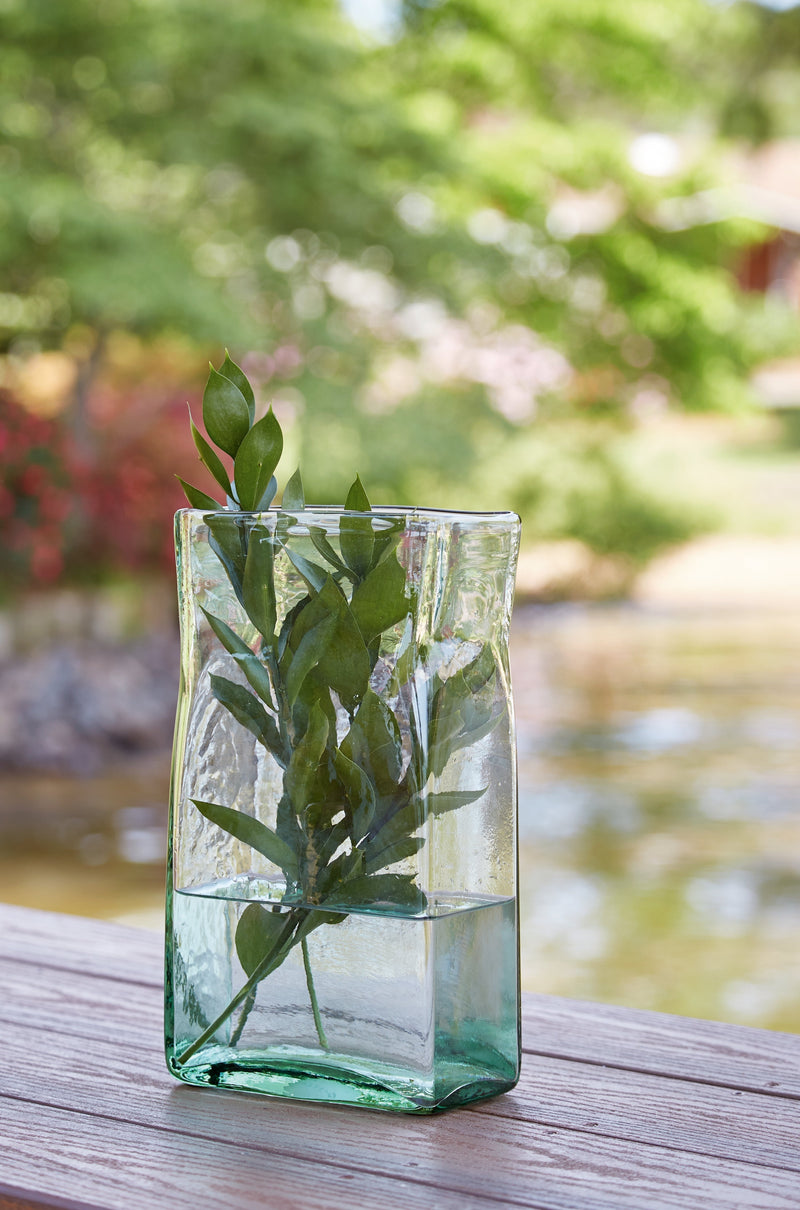 Taylow Vase - DMV FurnitureVase