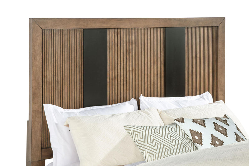 Terrace 5-piece Eastern King Bedroom Set Ash Brown - 224900KE-S5
