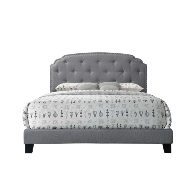 Tradilla Queen Bed - 26370Q