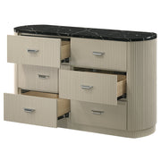 Travonte Dresser - BD04885