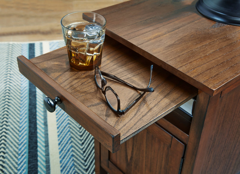 Treytown Chairside End Table - DMV FurnitureEnd Table Chair Side
