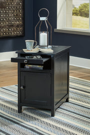 Treytown Chairside End Table - DMV FurnitureEnd Table Chair Side