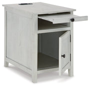 Treytown Chairside End Table - DMV FurnitureEnd Table Chair Side