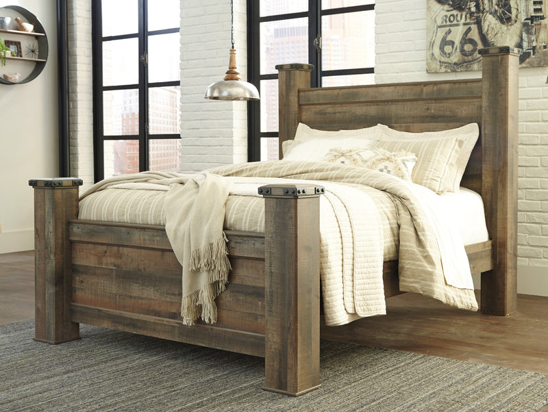 Trinell Brown Queen Poster Bed - DMV FurnitureQueen Bed