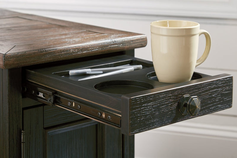Tyler Creek Grayish Brown/Black Chairside End Table with USB Ports & Outlets - DMV FurnitureEnd Table Chair Side
