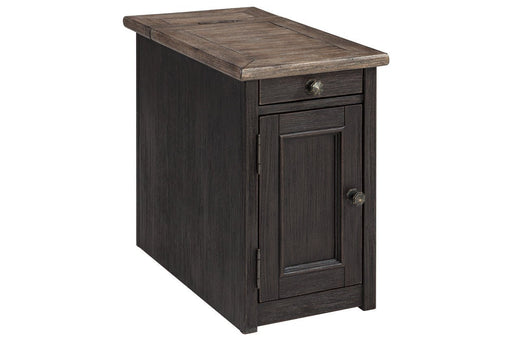 Tyler Creek Grayish Brown/Black Chairside End Table with USB Ports & Outlets - DMV FurnitureEnd Table Chair Side