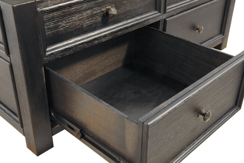 Tyler Creek Grayish Brown/Black Coffee Table with Lift Top - DMV FurnitureCoffee Table