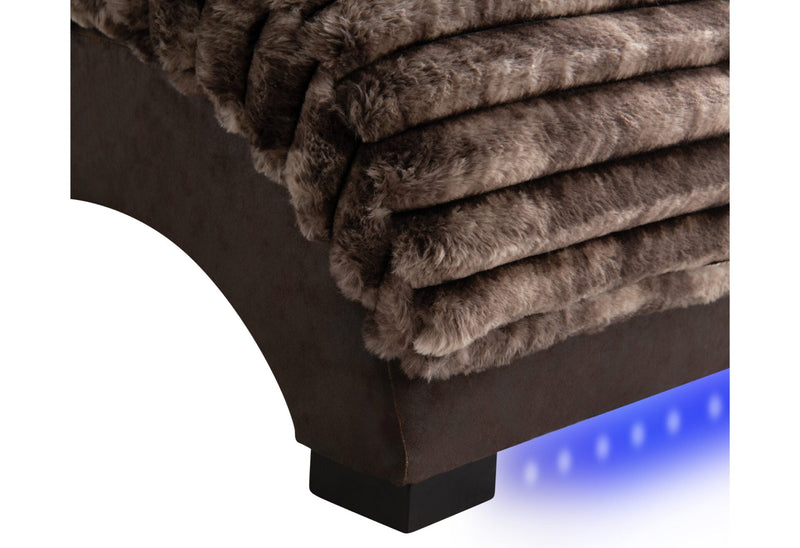 Dominic Mink/Java Chaise With Usb - DOMINIC-MINK/JAVA-CHS W/ USB-N