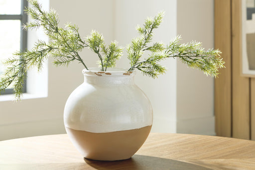 Vercott Cream/Tan Vase - A2000956