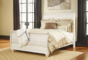 Willowton Queen Sleigh Bed with Mirrored Dresser in Whitewash - PKG004327