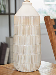 Willport Table Lamp (Set of 2) - DMV FurnitureTable Lamp Pair
