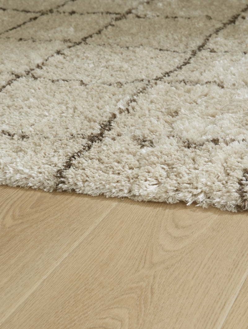 Wrenlow Cream/Brown Medium Rug - R407212