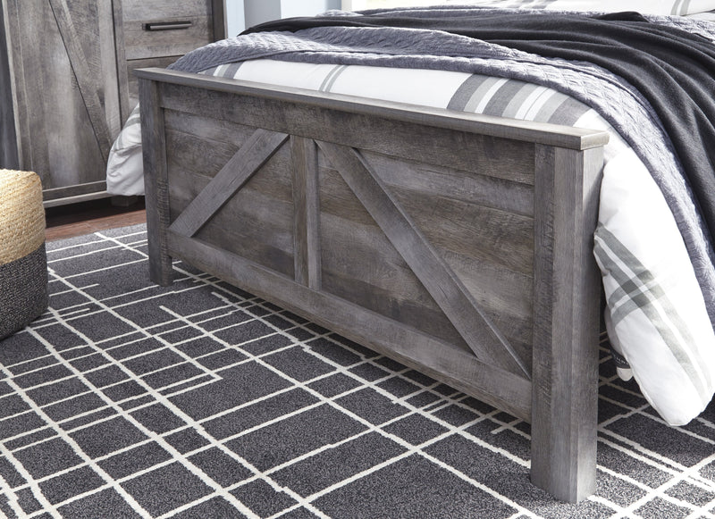 Wynnlow Gray King Crossbuck Panel Bed - DMV FurnitureKing Bed