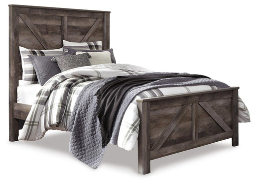 Wynnlow Gray Queen Crossbuck Panel Bed, Chest and Nightstand - B440B28