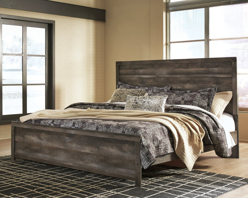 Wynnlow King Panel Bed with Mirrored Dresser, Chest and Nightstand in Gray - PKG005699