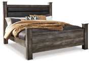 Wynnlow King Poster Bed with Mirrored Dresser, Chest and 2 Nightstands in Gray - PKG006363