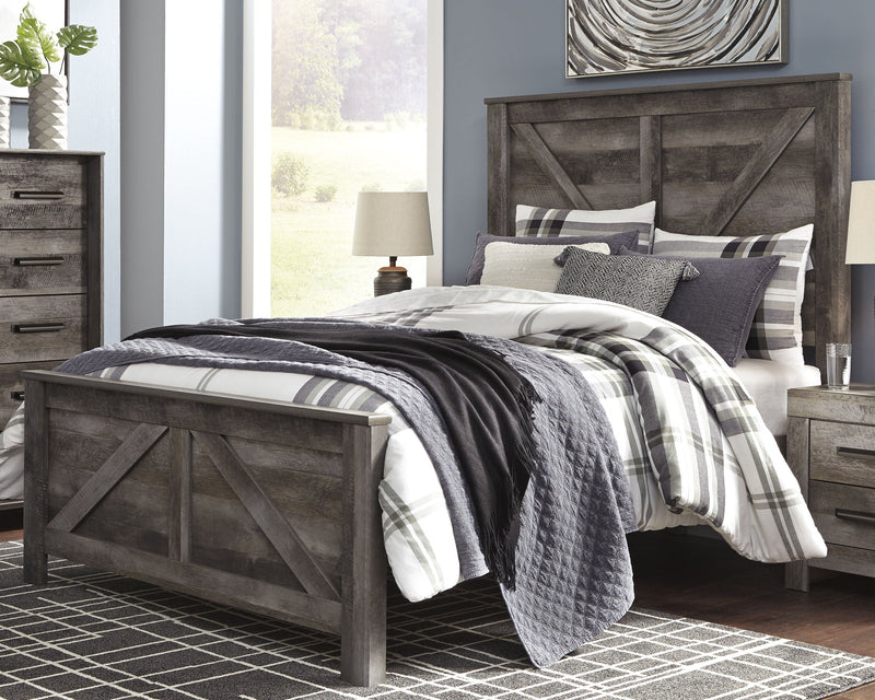 Wynnlow Queen Crossbuck Panel Bed with Dresser in Gray - PKG000721