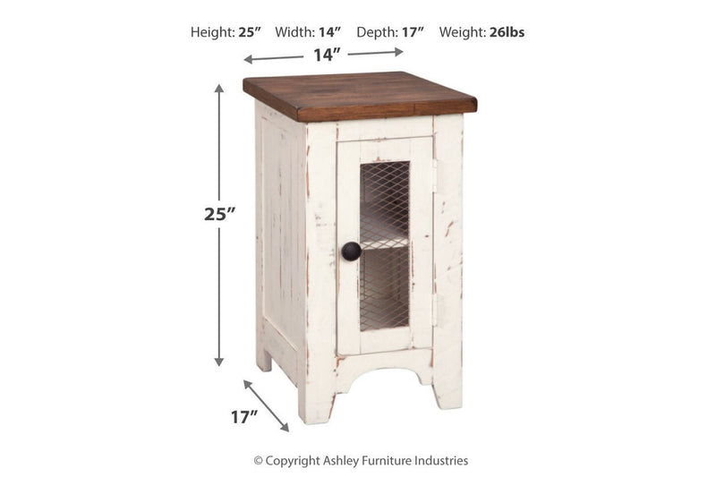 Wystfield White/Brown Chairside End Table - DMV FurnitureEnd Table Chair Side