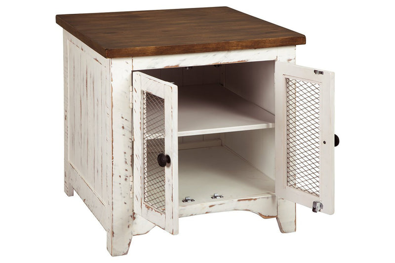Wystfield White/Brown End Table - DMV FurnitureEnd Table